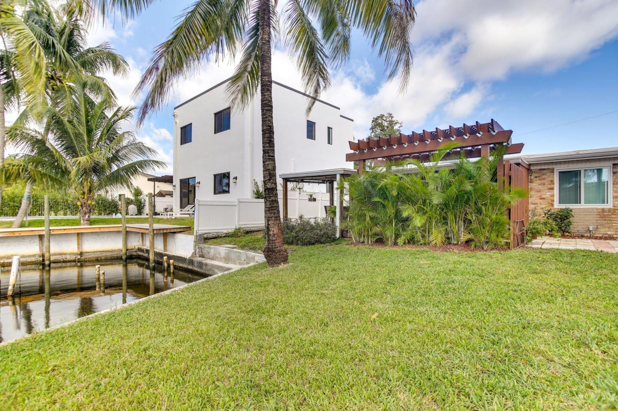 Canal Side Retreat With Dock, By Hollywood Boardwalk Fort Lauderdale Buitenkant foto